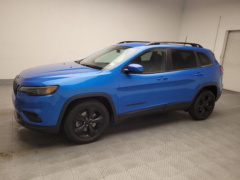 Used 2020 Jeep Cherokee Latitude Plus FWD image 2