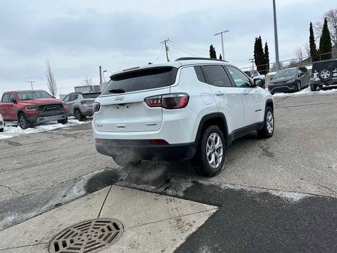 Certified 2025 Jeep Compass Latitude image 15