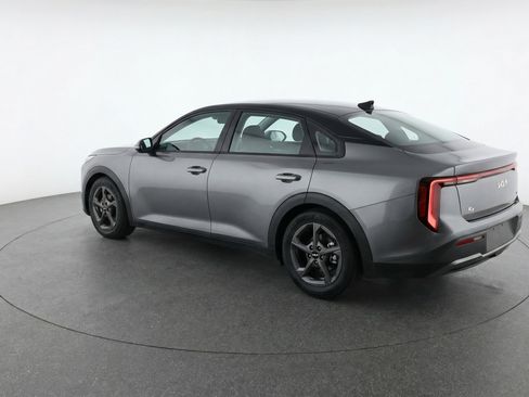 Used 2025 Kia K4 LXS image 6