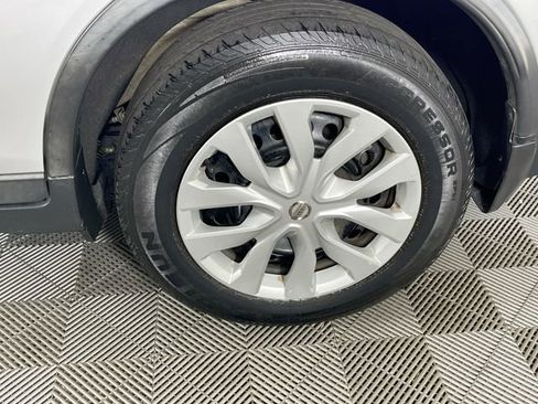 Used 2018 Nissan Rogue S FWD image 30