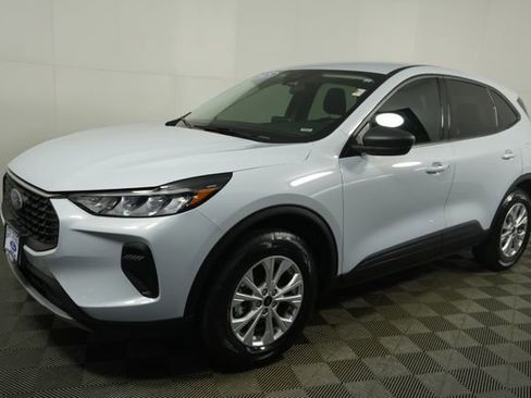 Used 2025 Ford Escape Active AWD/4WD image 7
