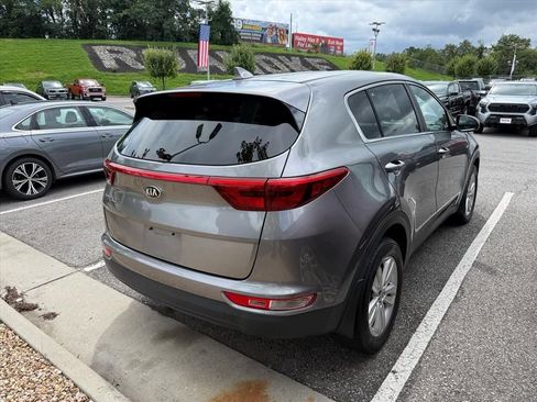 Used 2018 Kia Sportage LX AWD/4WD image 3