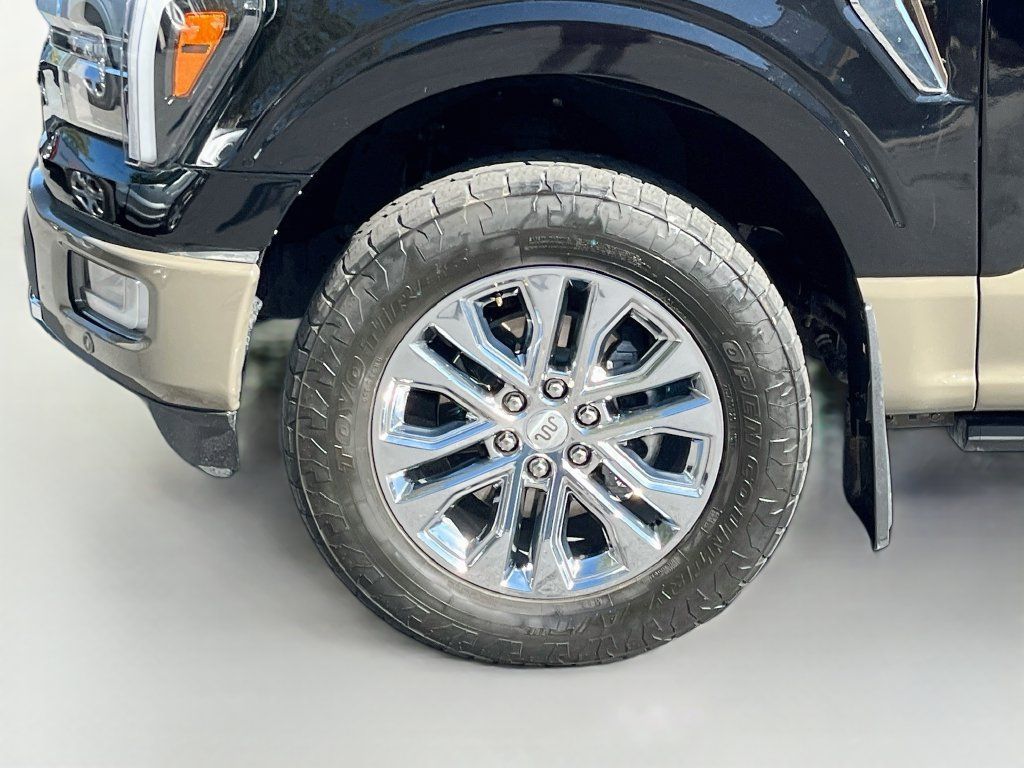 Used 2025 Ford F150 King Ranch w/ FX4 Off-Road Package AWD/4WD image 33