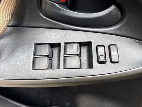 Used 2009 Toyota RAV4 2WD w/ 3rd Row image 15