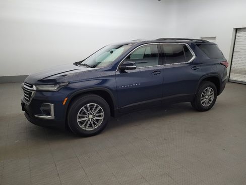 Used 2023 Chevrolet Traverse LT AWD/4WD image 2