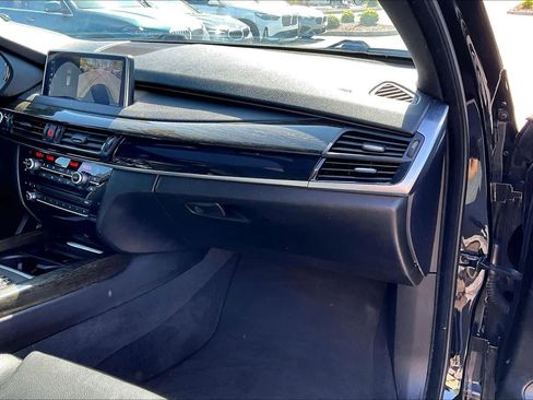 Used 2017 BMW X5 xDrive40e image 19