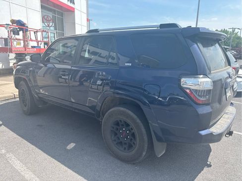 Used 2023 Toyota 4Runner SR5 Premium w/ Moonroof Package AWD/4WD image 4