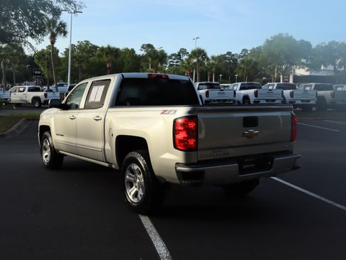 Used 2017 Chevrolet Silverado 1500 LT w/ All Star Edition AWD/4WD image 7