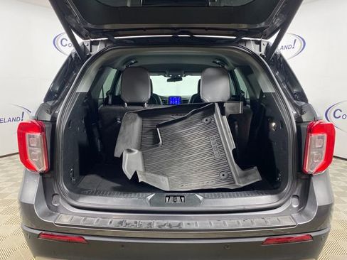 Used 2022 Ford Explorer XLT w/ Equipment Group 202A image 26