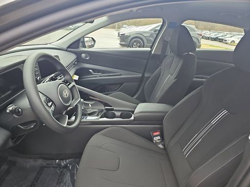 New 2026 Hyundai Elantra Hybrid FWD image 14
