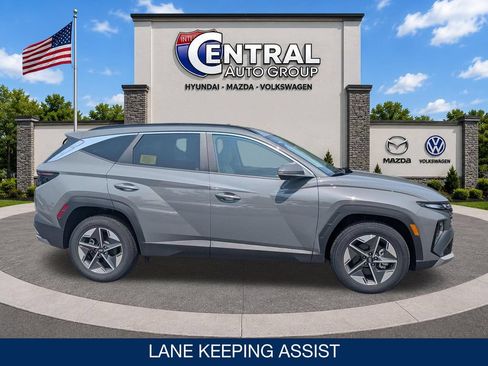 Used 2025 Hyundai Tucson SEL AWD/4WD image 9