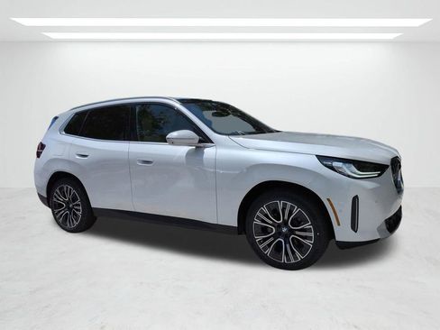 New 2026 BMW X3 xDrive30 w/ Premium Package AWD/4WD image 2