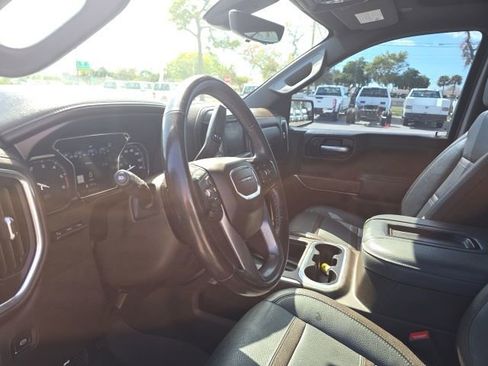 Used 2021 GMC Sierra 1500 Denali w/ Denali Ultimate Package image 10