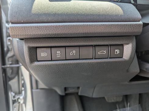 Used 2025 Toyota Camry LE FWD image 12