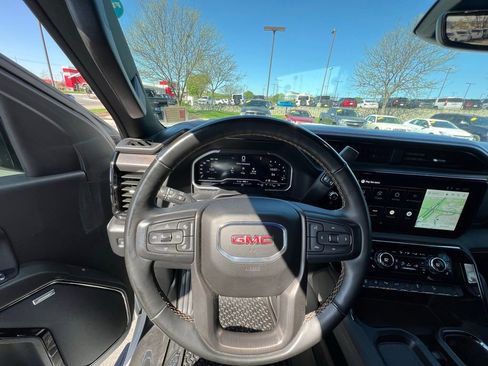 Used 2024 GMC Sierra 2500 AT4 w/ Technology Package image 50