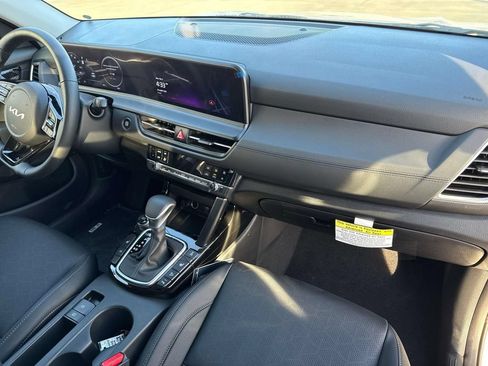 New 2025 Kia Seltos SX AWD/4WD image 17