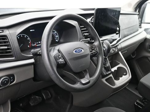 Used 2023 Ford Transit 350 XLT image 19