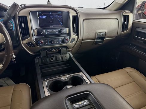 Used 2018 GMC Sierra 1500 Denali w/ Denali Ultimate Package AWD/4WD image 28