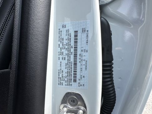 New 2025 Ford Escape SE w/ PHEV Premium Package image 36