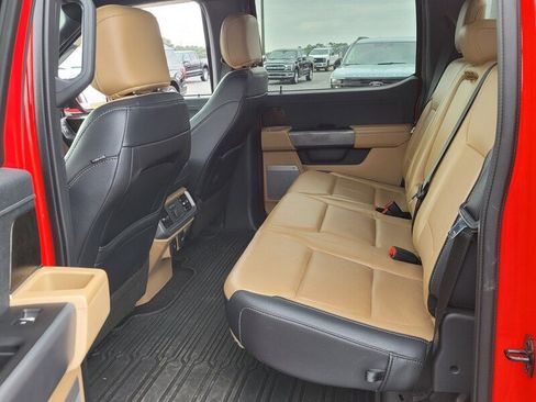 Used 2022 Ford F150 Lariat w/ Equipment Group 502A High image 6