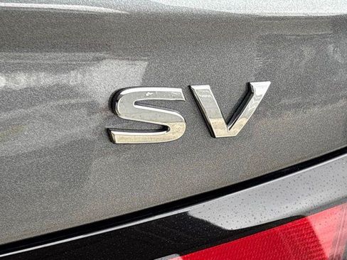 Used 2025 Nissan Versa SV FWD image 5