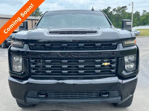 Used 2023 Chevrolet Silverado 2500 Custom w/ Custom Value Package AWD/4WD image 3