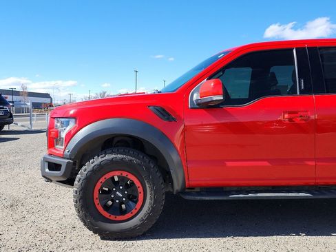Used 2018 Ford F150 Raptor w/ Equipment Group 802A Luxury image 12