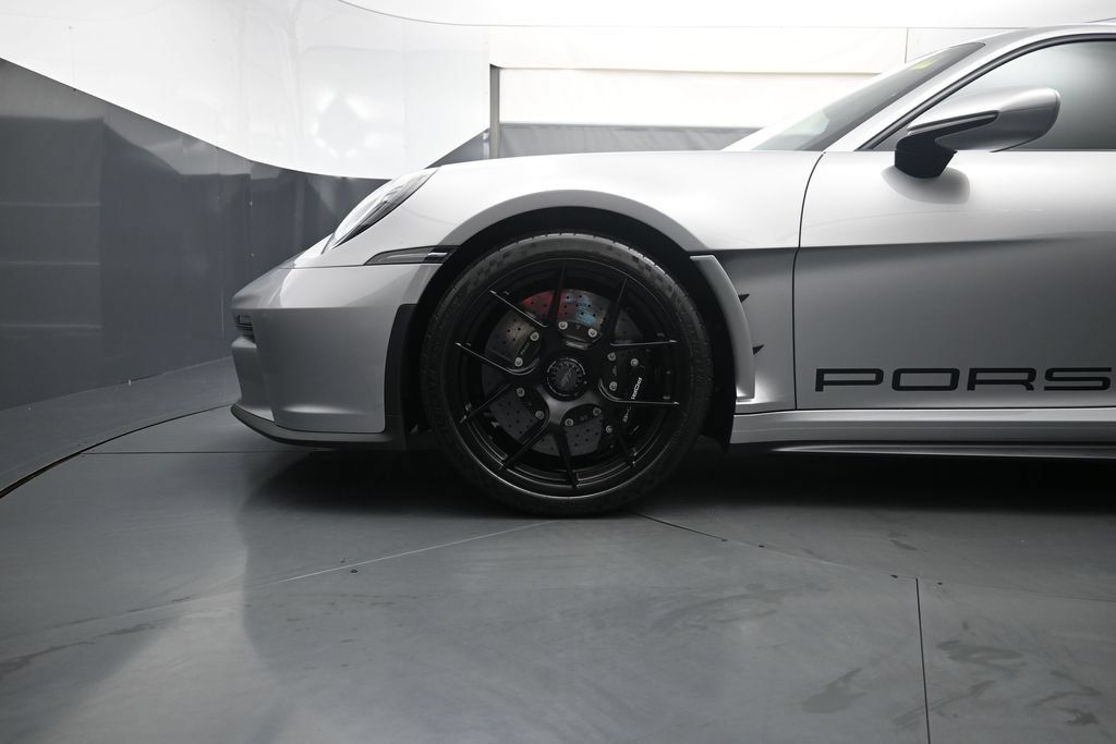 Certified 2024 Porsche 911 GT3 RS RWD image 8