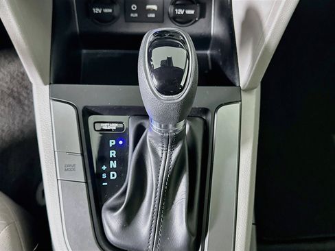Used 2019 Hyundai Elantra SEL FWD image 24