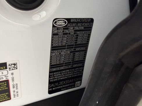 Used 2025 Land Rover Range Rover Velar Dynamic SE image 19