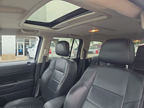 Used 2015 Jeep Patriot High Altitude AWD/4WD image 13