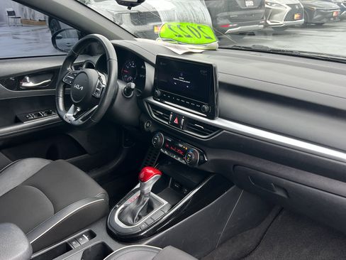 Used 2022 Kia Forte GT-Line w/ GT-Line Technology Package image 12