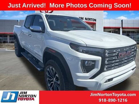 Used 2024 GMC Canyon Denali AWD/4WD image 1
