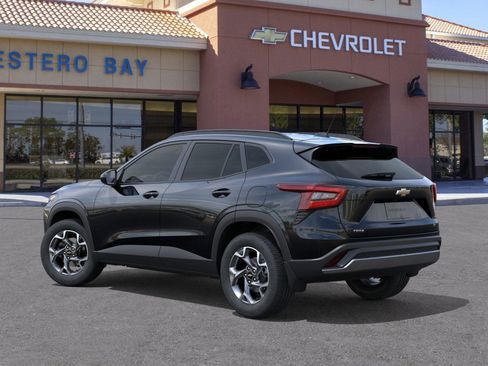 New 2026 Chevrolet Trax LT w/ Driver Confidence Package image 27