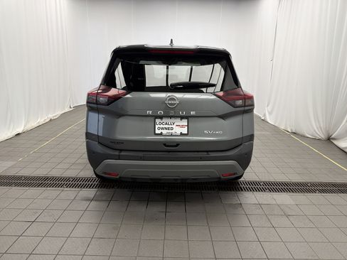 Used 2023 Nissan Rogue SV AWD/4WD image 5