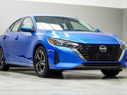 Used 2024 Nissan Sentra SV image 4