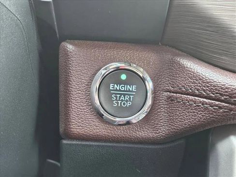 Used 2023 Ford Expedition Limited image 26