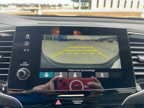 Used 2019 Honda Pilot Touring image 22