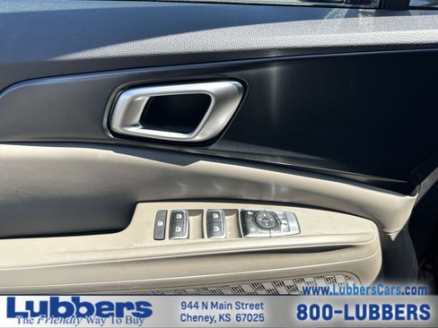 Used 2026 Kia Carnival FWD image 13