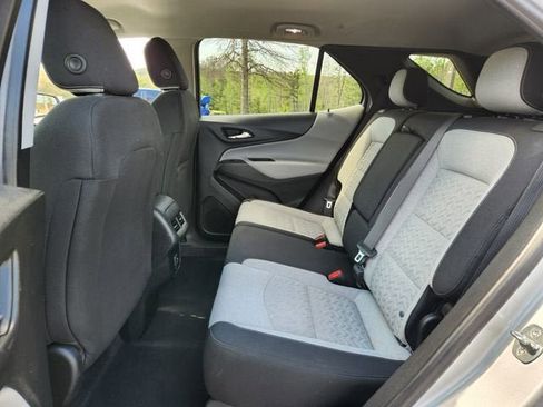 Used 2022 Chevrolet Equinox LT AWD/4WD image 13