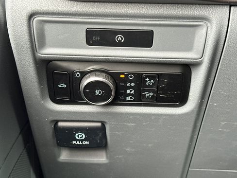 Used 2025 Ford F150 XLT w/ Equipment Group 301A Standard AWD/4WD image 26