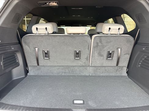 New 2026 GMC Acadia Elevation image 19