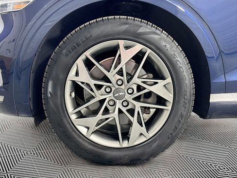 Used 2022 Genesis GV70 2.5T w/ Advanced Package image 34