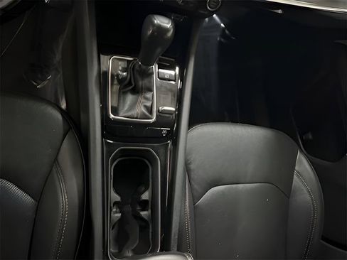 Used 2022 Jeep Compass Limited image 11