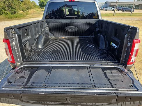 Used 2022 Ford F150 Lariat w/ Equipment Group 502A High AWD/4WD image 10