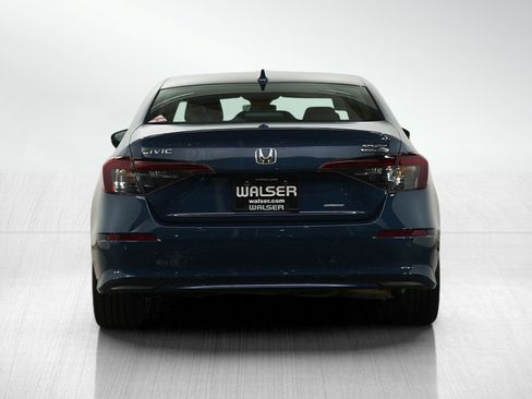 Used 2025 Honda Civic Sport Touring image 4