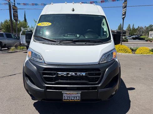 Used 2024 RAM ProMaster 2500 w/ Safety Group FWD image 2