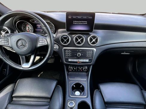 Used 2019 Mercedes-Benz GLA 250 image 16