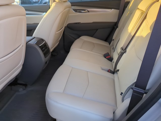 Used 2019 Cadillac XT5 Premium Luxury FWD image 9