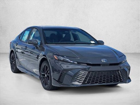 New 2026 Toyota Camry SE FWD image 7